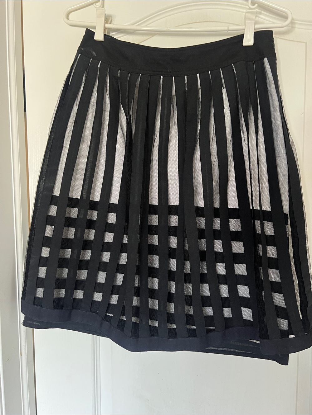 Cynthia Steffe Fit & Flare skirt | size 2